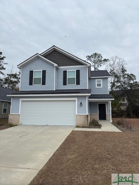 view of front facade with a garage