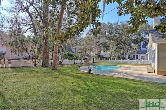 216 Olde Towne Rd, Savannah, GA 31410 - view of yard featuring a patio area