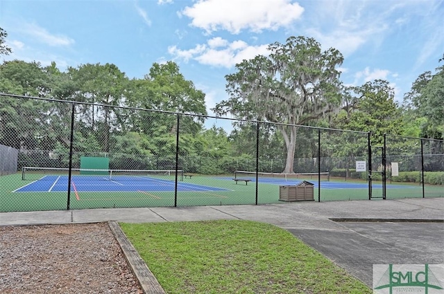 216 Olde Towne Rd, Savannah, GA 31410 - view of tennis court