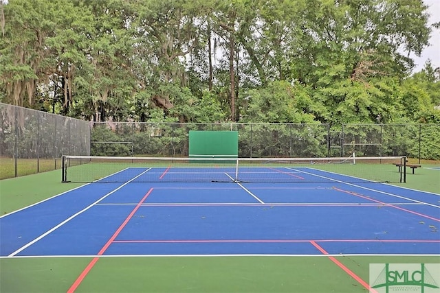 216 Olde Towne Rd, Savannah, GA 31410 - view of tennis court featuring community basketball court