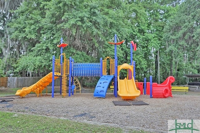 216 Olde Towne Rd, Savannah, GA 31410 - view of community play area