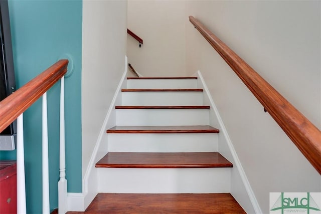 216 Olde Towne Rd, Savannah, GA 31410 - stairway with wood finished floors