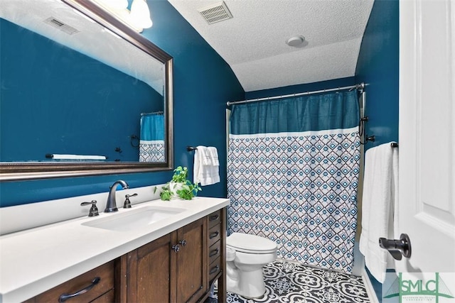 216 Olde Towne Rd, Savannah, GA 31410 - full bathroom featuring vanity, lofted ceiling, toilet, a textured ceiling, and curtained shower