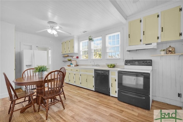 kitchen featuring dishwasher, electric range oven, light hardwood / wood-style floors, crown molding, and ceiling fan