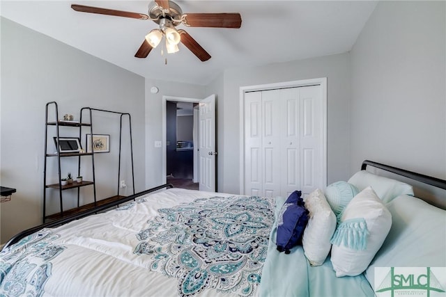 bedroom with ceiling fan and a closet