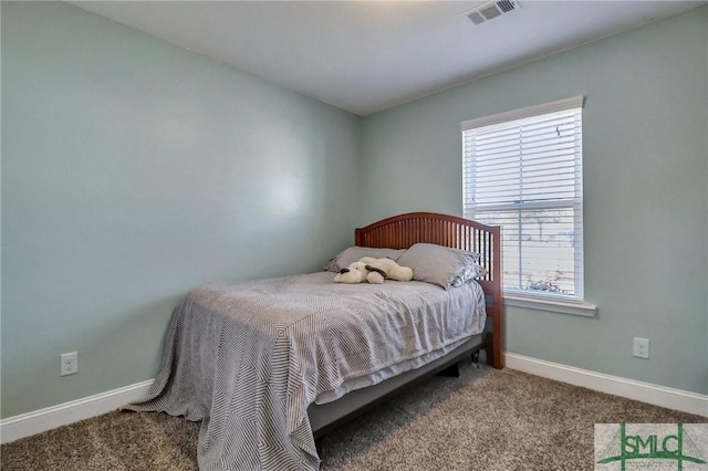 bedroom with carpet flooring