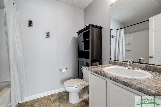 full bathroom with vanity, baseboards, a textured ceiling, toilet, and shower / bathtub combination with curtain