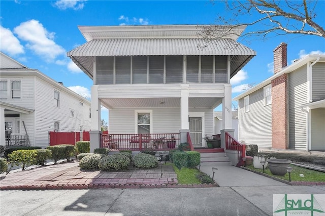 view of front of home featuring a porch