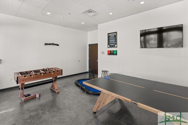 230 Blackjack Oak Dr W, Richmond Hill, GA 31324 - rec room featuring rubber floors, recessed lighting, and a paneled ceiling