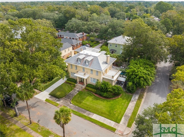 bird's eye view with a view of trees