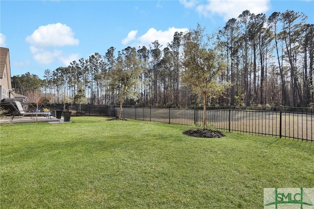 view of yard featuring a fenced backyard