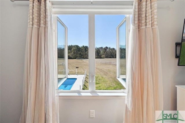 entryway featuring plenty of natural light