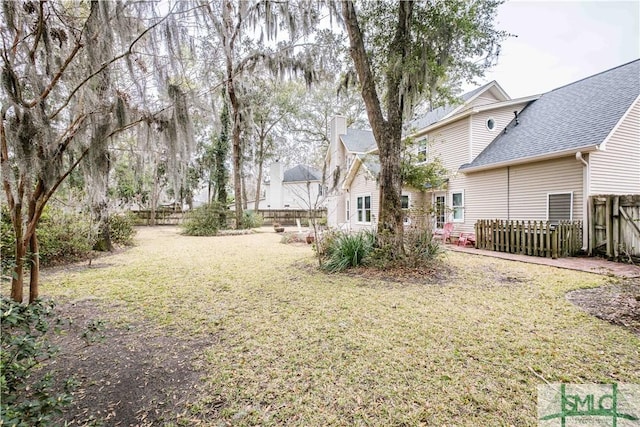 view of yard featuring fence