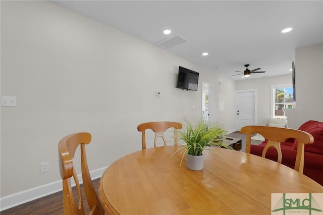 dining space with visible vents, baseboards, recessed lighting, ceiling fan, and dark wood-type flooring