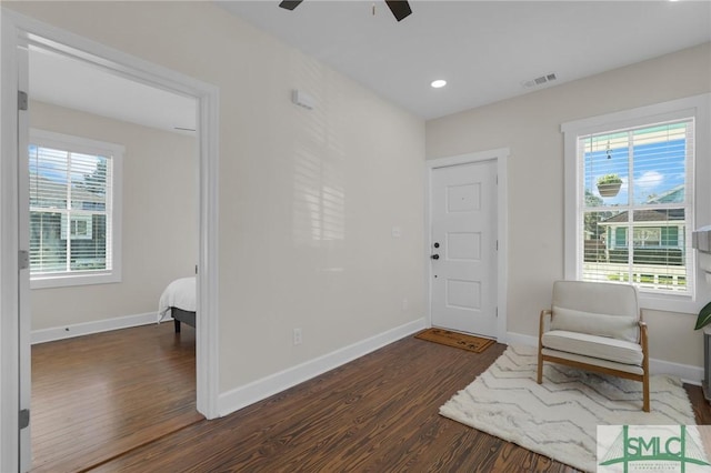 sitting room featuring wood finished floors, visible vents, baseboards, recessed lighting, and ceiling fan