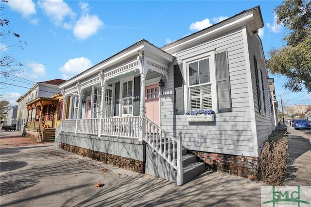 view of front of property with a porch