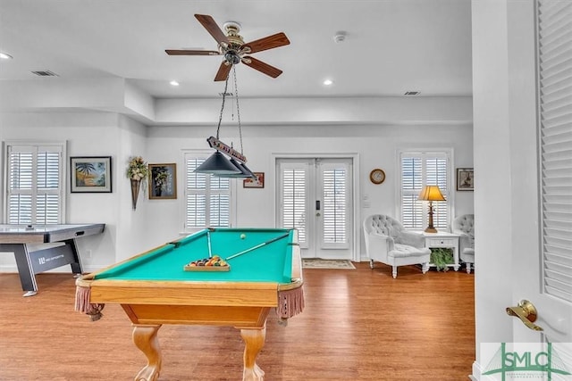 game room with billiards, ceiling fan, visible vents, wood finished floors, and recessed lighting
