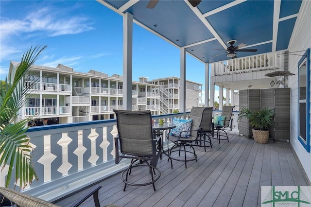 deck with ceiling fan