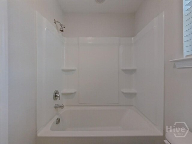 18 Allston Ln, Savannah, GA 31407 - bathroom featuring  shower combination