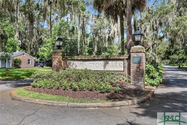 105 Carlton Rd, Savannah, GA 31410 - community / neighborhood sign featuring view of wooded area