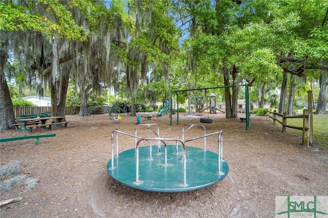 105 Carlton Rd, Savannah, GA 31410 - surrounding community