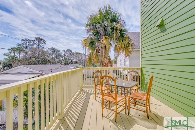 208 Jones Ave, Tybee Island, GA 31328 - deck with outdoor dining space