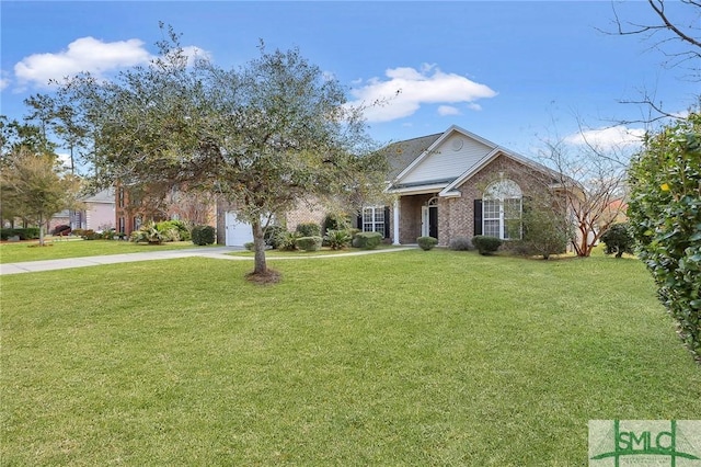 view of front facade featuring a garage, concrete driveway, and a front lawn