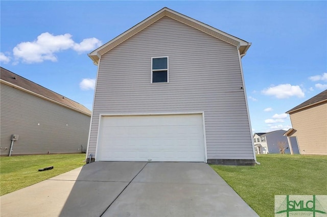 exterior space featuring driveway