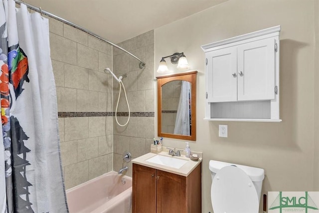 full bath featuring toilet, vanity, and shower / bathtub combination with curtain