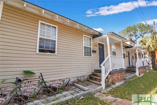 exterior space with a porch