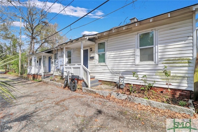 view of front of home with covered porch