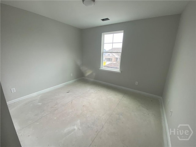 152 Como Dr, Pooler, GA 31322 - spare room with baseboards