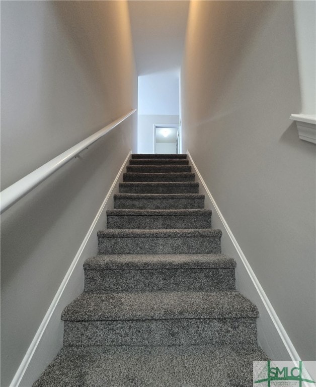 12 Noble Jones Ct, Port Wentworth, GA 31407 - view of staircase