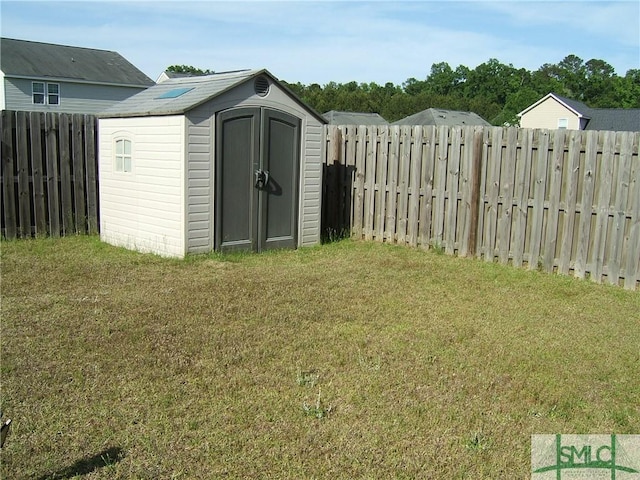 12 Noble Jones Ct, Port Wentworth, GA 31407 - view of shed featuring a fenced backyard