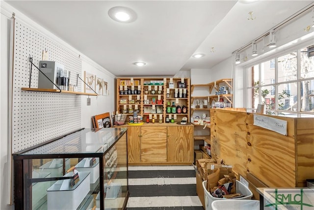 24 W Taylor St, Savannah, GA 31401 - interior space featuring recessed lighting