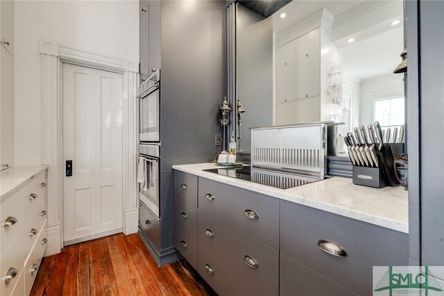 909 Howard St, Savannah, GA 31401 - interior space with wood finished floors and recessed lighting