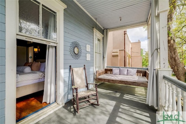 909 Howard St, Savannah, GA 31401 - view of sunroom