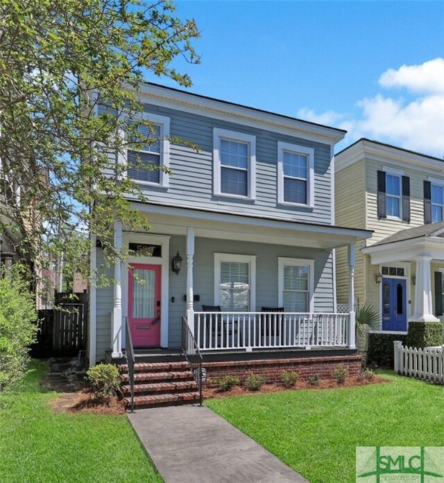 view of front of house featuring a porch