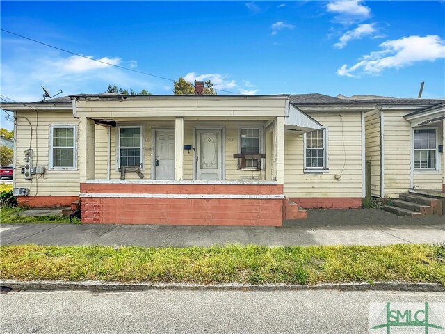 bungalow featuring a porch