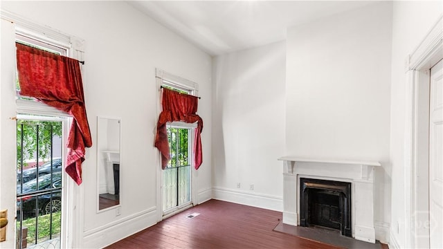 319 E Waldburg St, Savannah, GA 31401 - photo 5