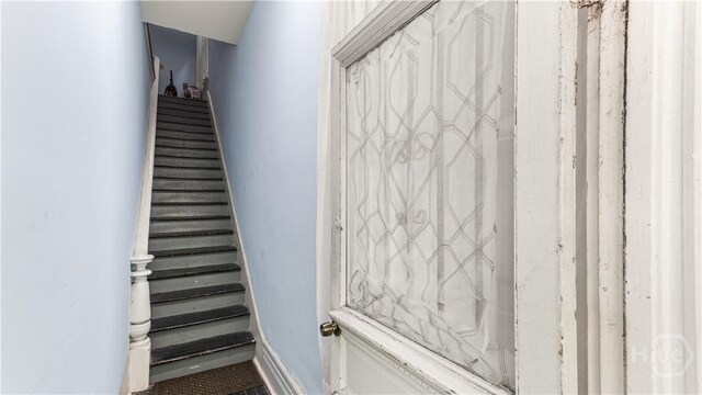 319 E Waldburg St, Savannah, GA 31401 - photo 21