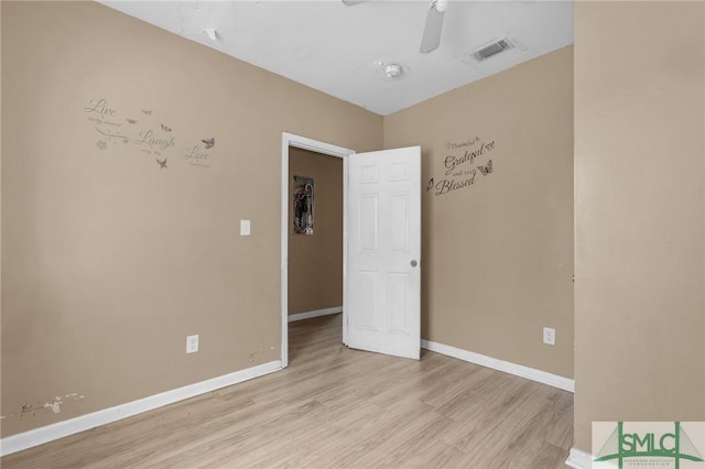 633 W 39th St, Savannah, GA 31415 - unfurnished room with light wood-type flooring, baseboards, a ceiling fan, and visible vents