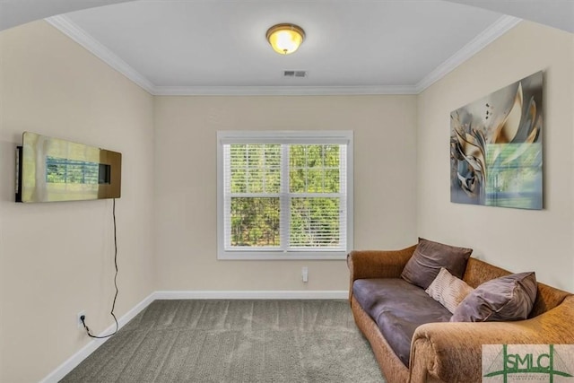 living area with crown molding, arched walkways, carpet floors, baseboards, and visible vents