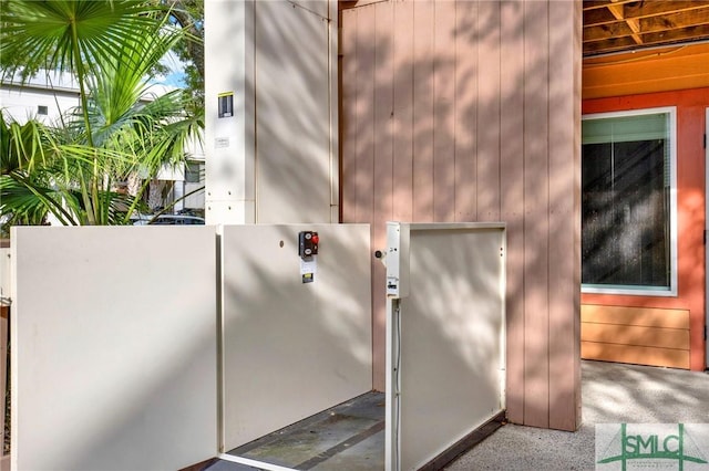 12 Carpenter Rd, Tybee Island, GA 31328 - entrance to property
