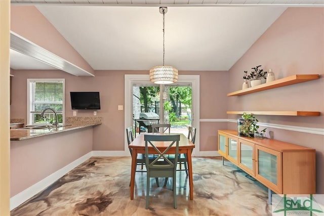 512 Winwood Pl, Savannah, GA 31419 - dining space featuring vaulted ceiling, plenty of natural light, and baseboards