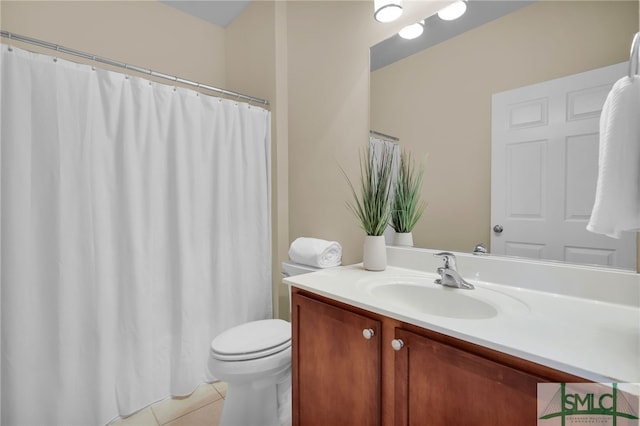 103 Regency Cir, Pooler, GA 31322 - full bath with tile patterned flooring, toilet, vanity, and curtained shower