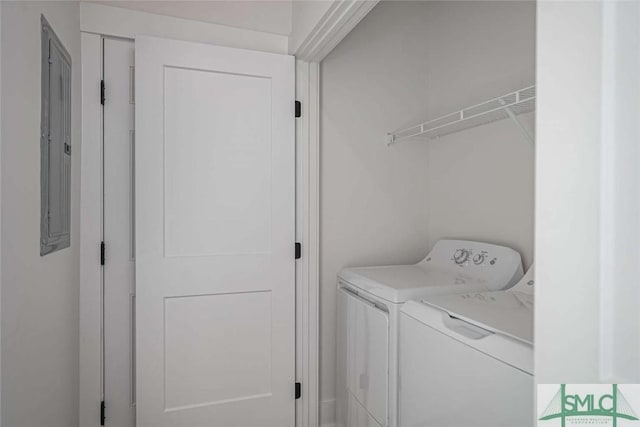 1203 E Bolton St, Savannah, GA 31404 - laundry area featuring washing machine and clothes dryer and laundry area