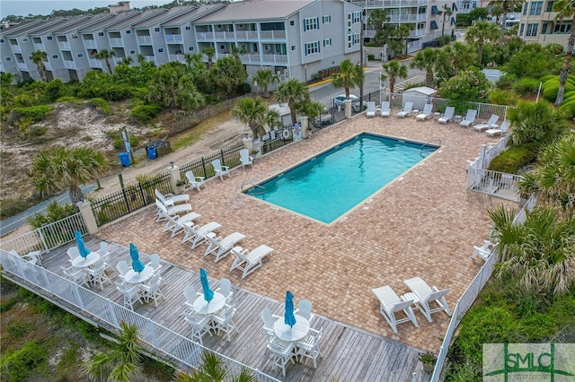 pool with fence