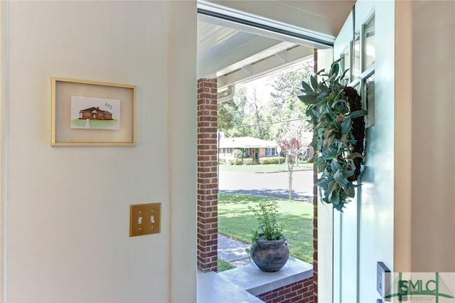 402 E 56th St, Savannah, GA 31405 - view of doorway