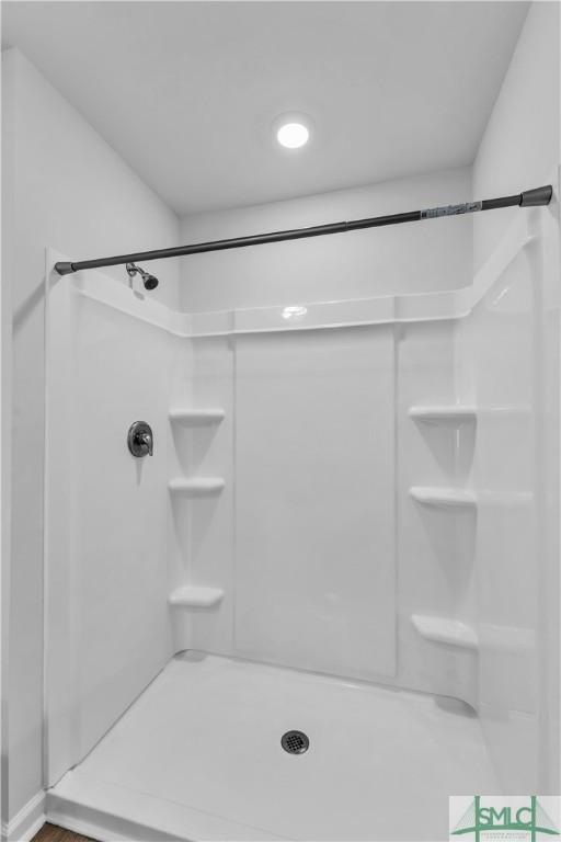 19 Arrowhead Way, Port Wentworth, GA 31407 - full bathroom featuring walk in shower